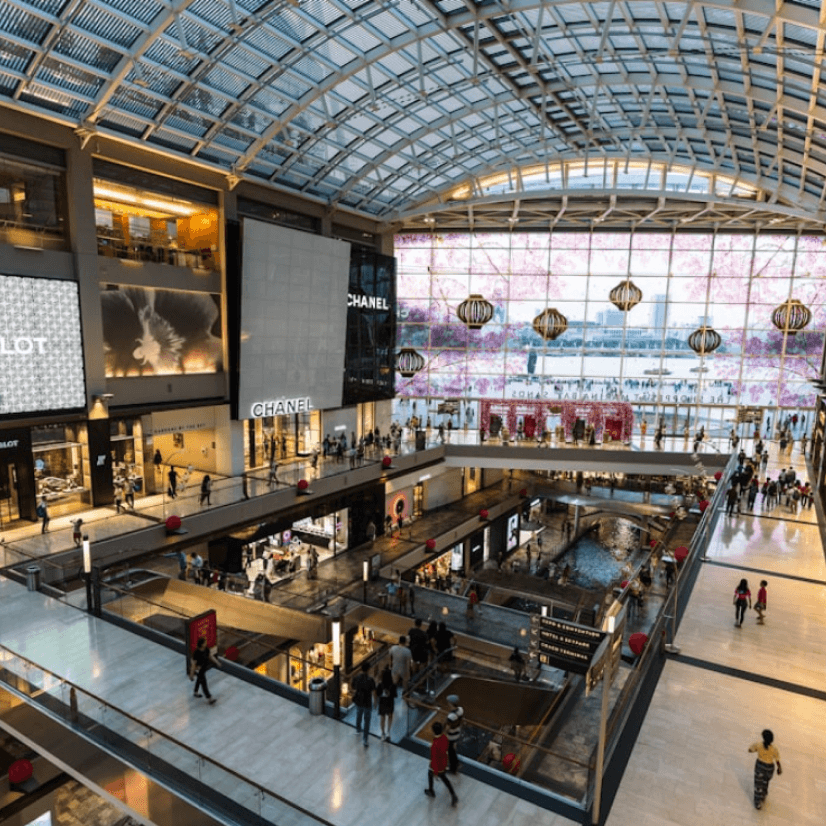 RETAIL & ECOMMERCE